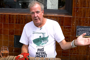 Джереми Кларксон © Скриншот с видео на канале Drivetribe