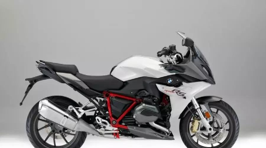 BMW Motorrad представляет новинки 2017 года © Фото ЮГА.ру BMW Motorrad представляет новинки 2017 года © Фото ЮГА.ру