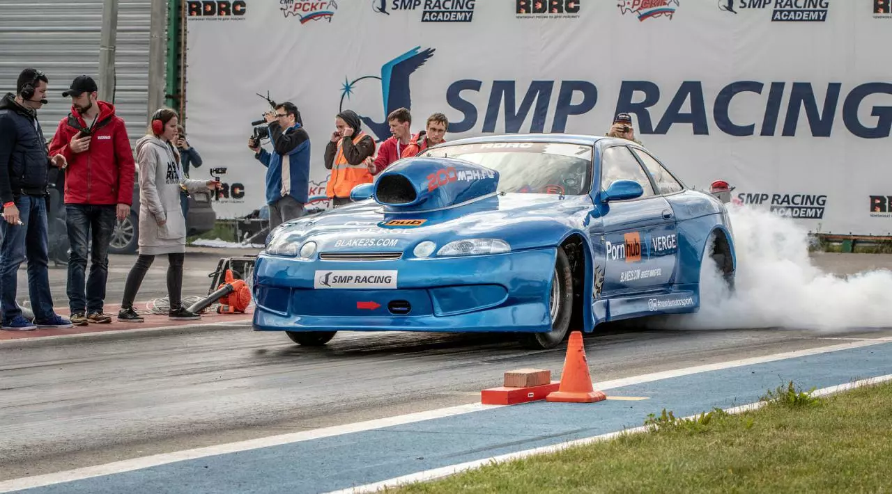 Чемпионат России по дрэг-рейсингу © Фото rdrc.ru Чемпионат России по дрэг-рейсингу