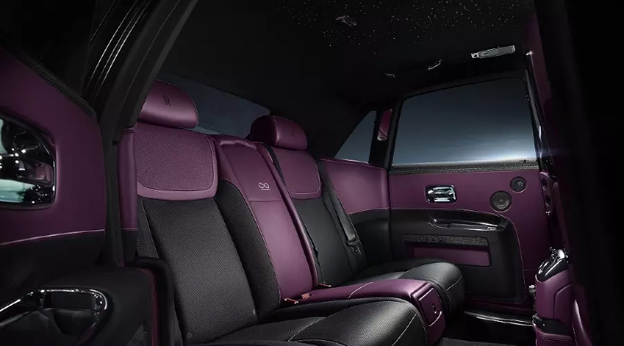 Серия Black Bage: "Темная сторона" классического Rolls-Royce &copy;&nbsp;Фото ЮГА.ру