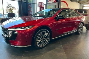 Mazda 6 &copy;&nbsp;Автостарс