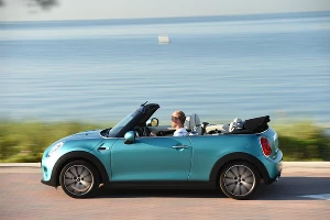 Новый MINI Convertible &copy;&nbsp;Фото ЮГА.ру