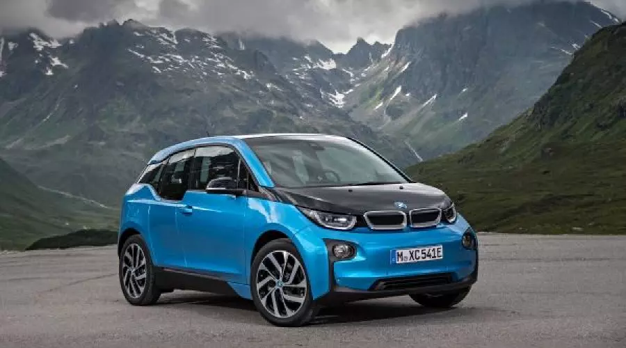 BMW о планах на Парижский автосалон 2016 года &copy;&nbsp;Фото ЮГА.ру