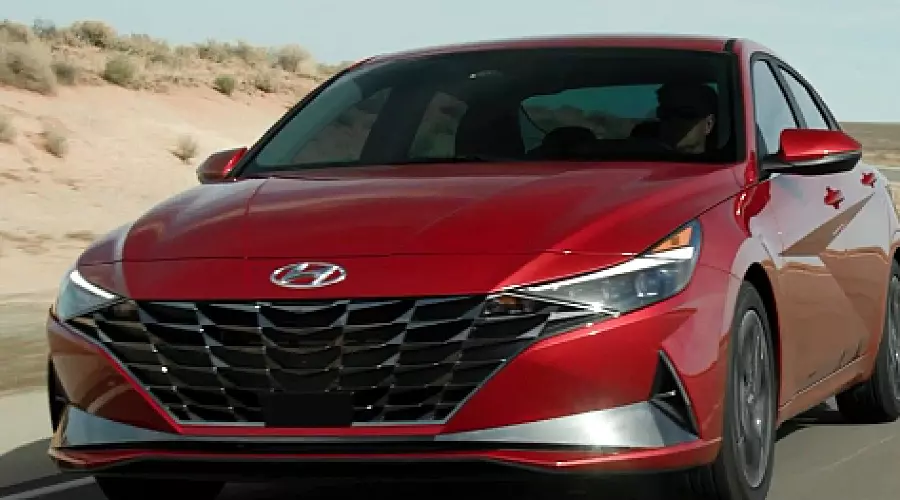 Новая Hyundai Elantra &copy;&nbsp;Скриншот видео Hyundai