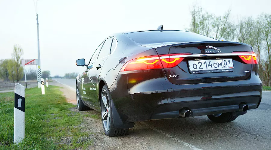 Тест-драйв нового Jaguar XF 2016 модельного года © Фото ЮГА.ру Тест-драйв нового Jaguar XF 2016 модельного года © Фото ЮГА.ру