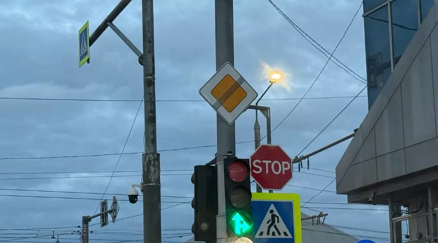 знаки &copy;&nbsp;https://www.autonews.ru/news/69d3551c9a794705f23e5d0f