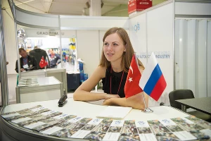 Автомобильная выставка MOBI в Краснодаре &copy;&nbsp;Елена Синеок, ЮГА.ру