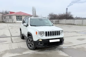 Jeep Renegade &copy;&nbsp;Фото: auto.ru