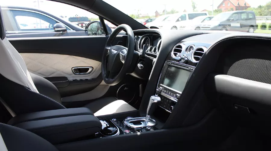 Знакомьтесь, Bentley. Новый Continental GT V8 S &copy;&nbsp;Фото ЮГА.ру